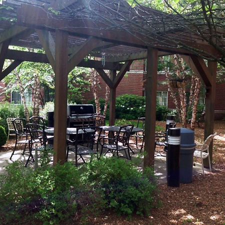 Extended Stay America Suites - Boston - Waltham - 32 4Th Ave Dış mekan fotoğraf