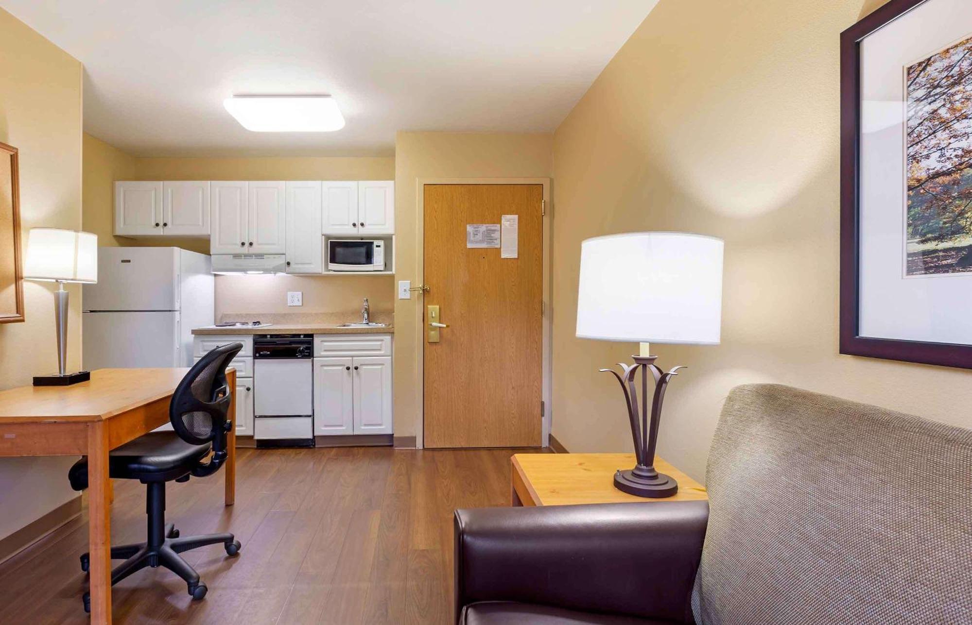 Extended Stay America Suites - Boston - Waltham - 32 4Th Ave Dış mekan fotoğraf